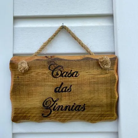 Casinhas Dos Valados * Atouguia Da Baleia