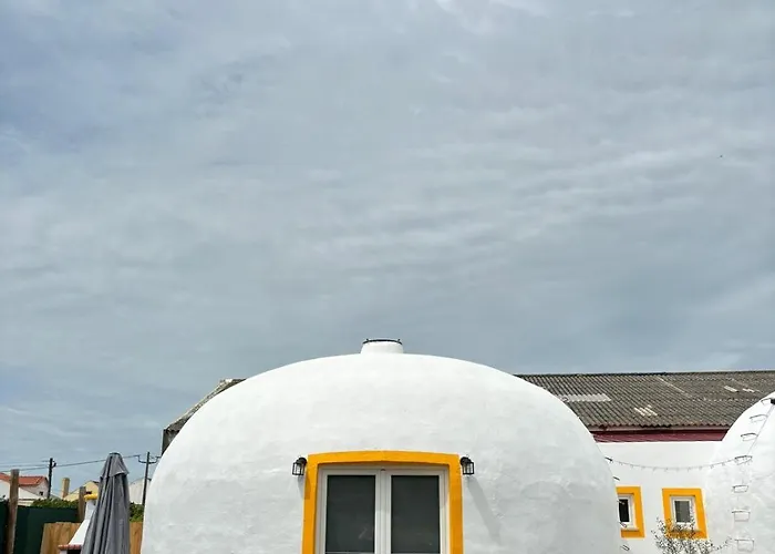 Casinhas Dos Valados * Atouguia Da Baleia