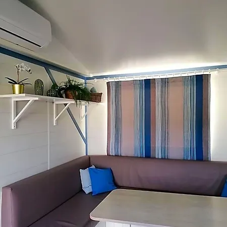 Casinhas Dos Valados Holiday park *